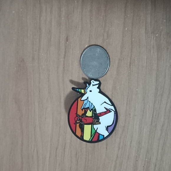 Deadpool Riding A Unicorn Pin - Picture 3 of 4